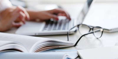 Editorial Efigie. Impresión económica de tesis